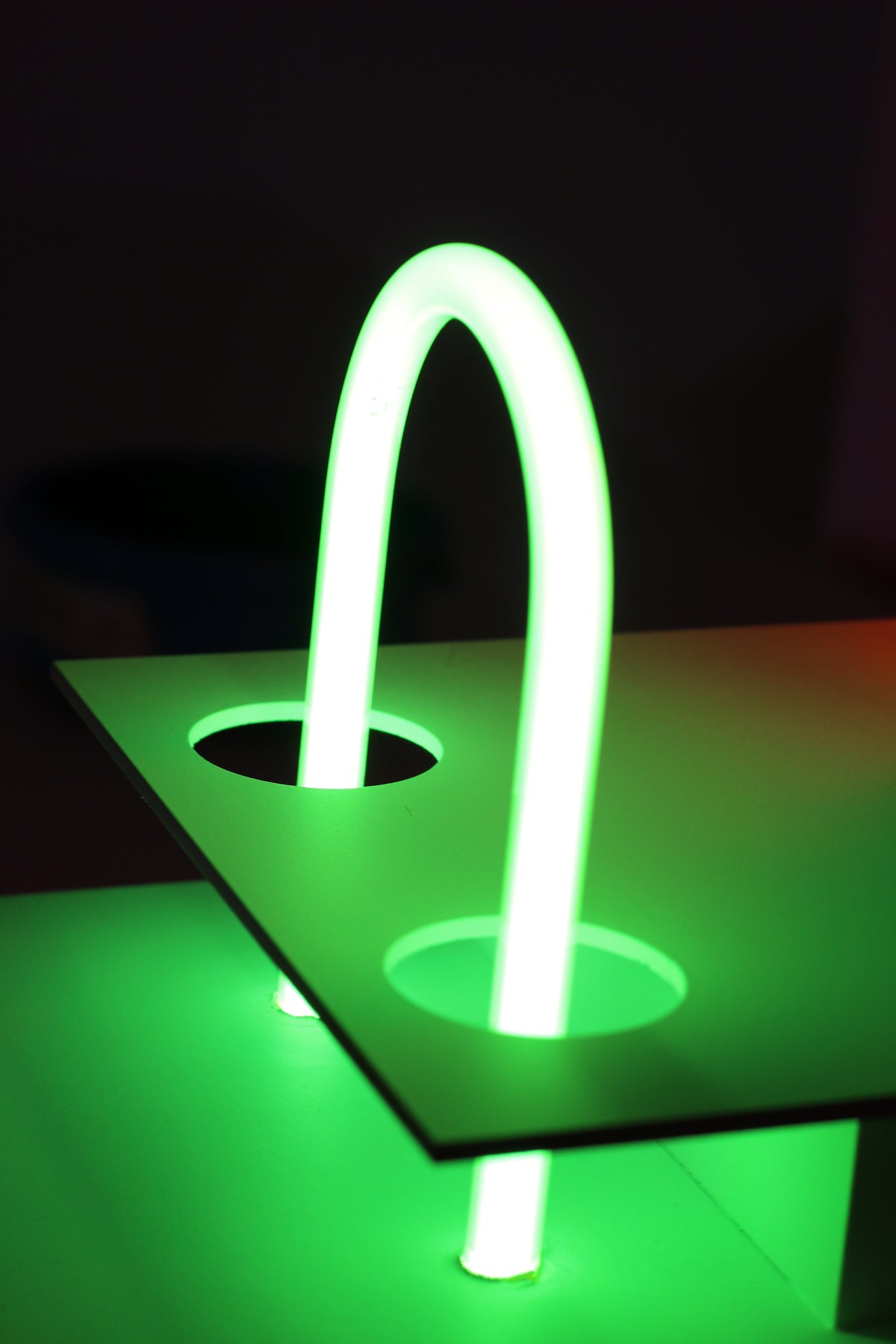 Neon et plexiglass sculpture CAPRI MOTEL