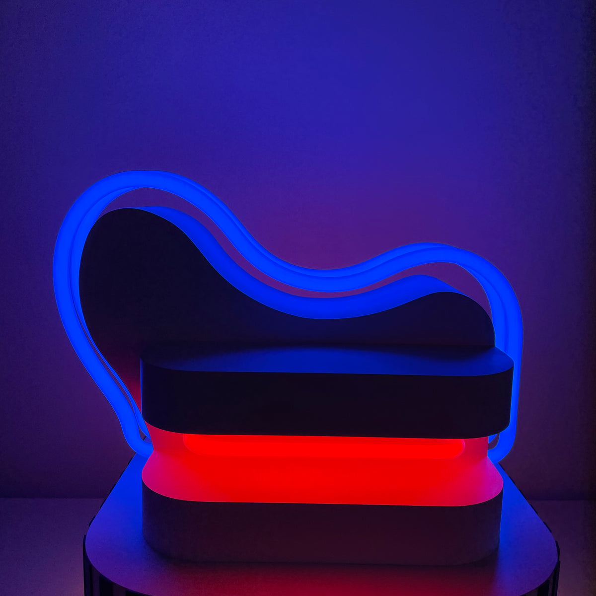 Neon et plexiglass sculpture VILLA CABANA