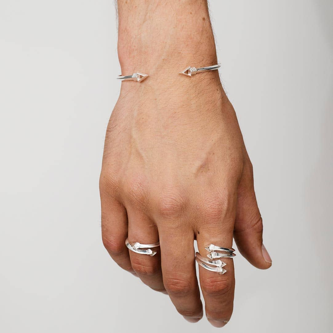 THE CUPID&#39;S ARROW DOUBLE RING